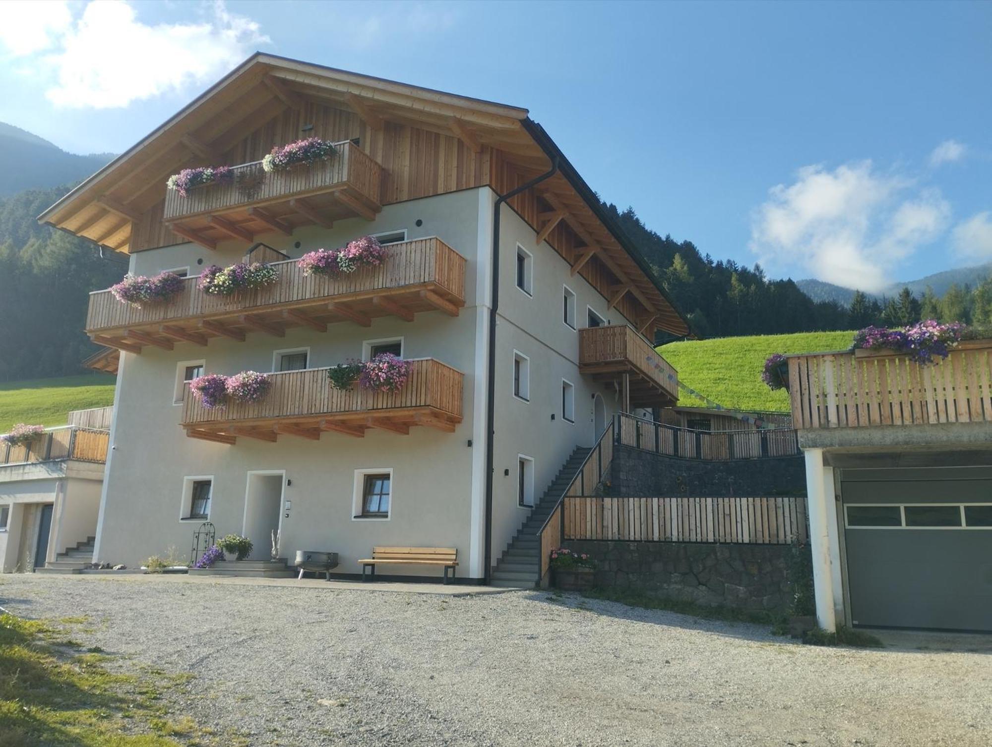 Planerhof Apartment Edelweiss Funes  Exteriör bild
