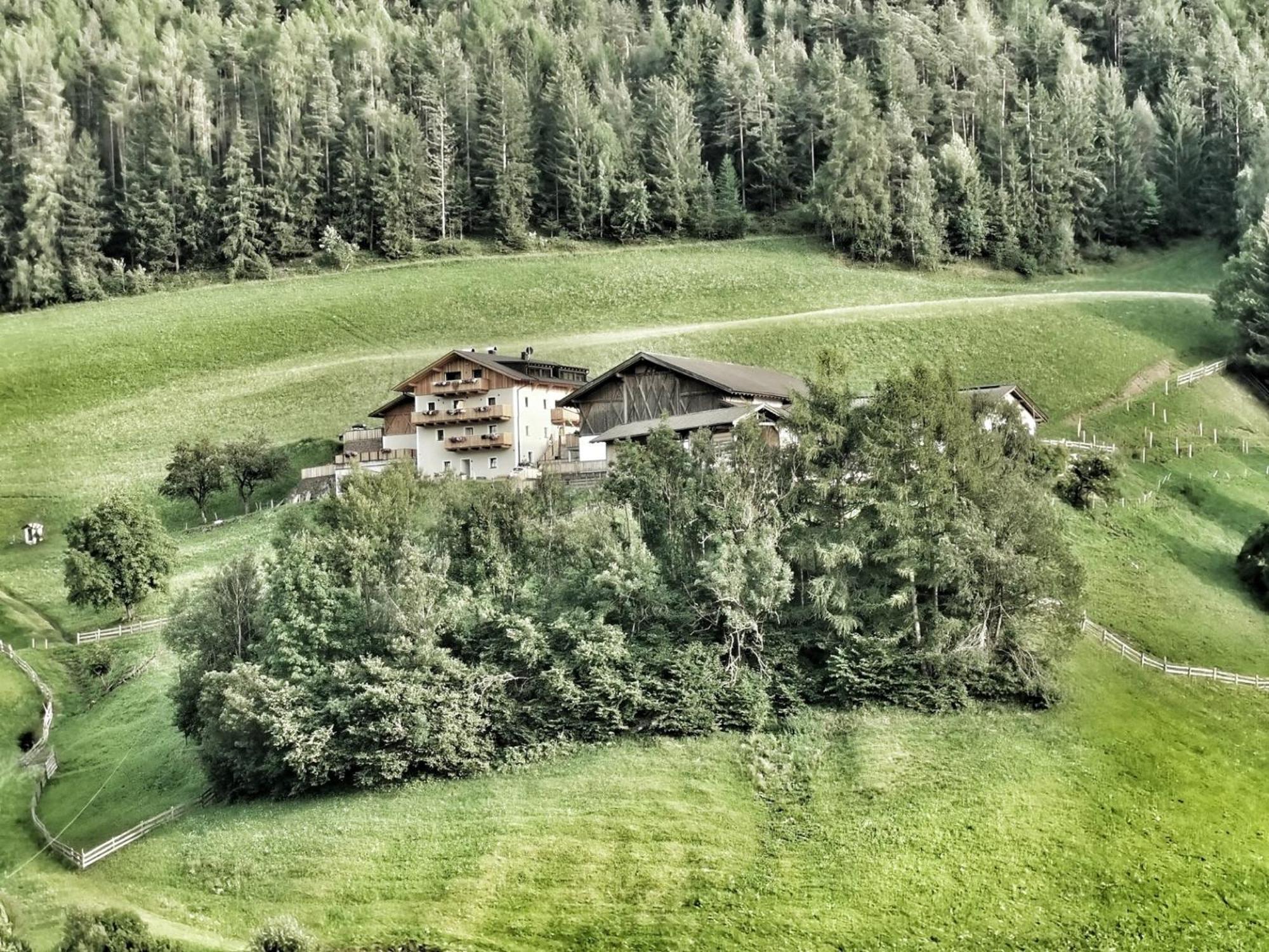 Planerhof Apartment Edelweiss Funes  Exteriör bild
